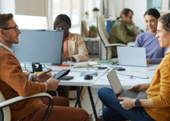 Fuel Growth and Innovation for Startups, Entrepreneurs and Entreprises with Headless CMS