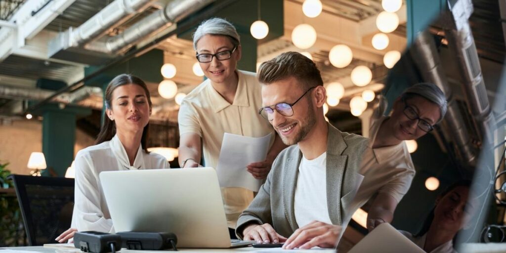 How Cameron Hoffman is Leading Ecom Accelerator to Transform E-Commerce for Busy Professionals
