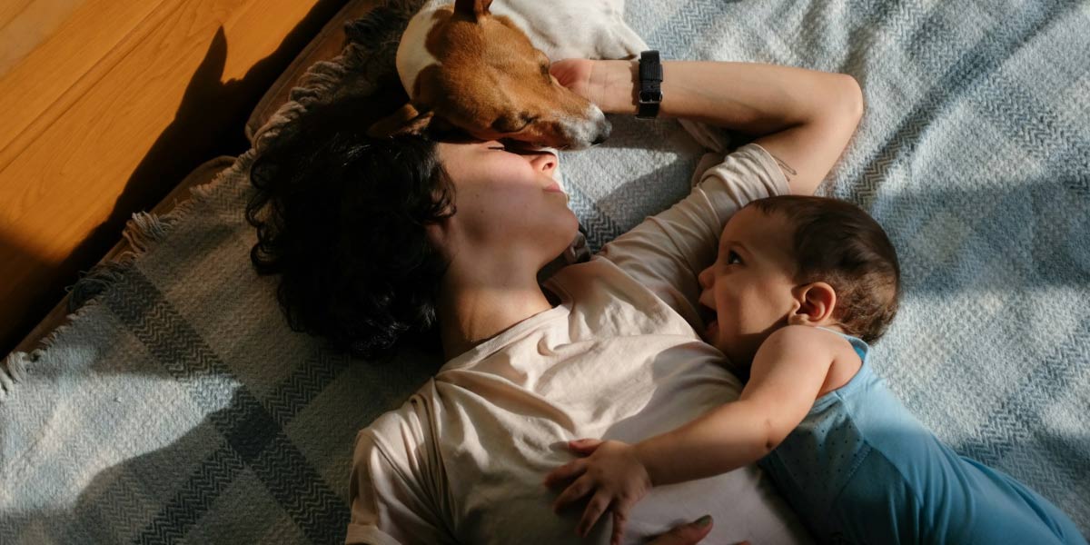 The Benefits of Family Co-Sleeping Practices