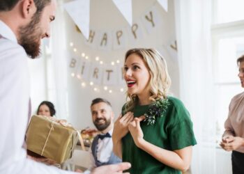 What To Gift Your Boss: Thoughtful Ideas for Every Occasion