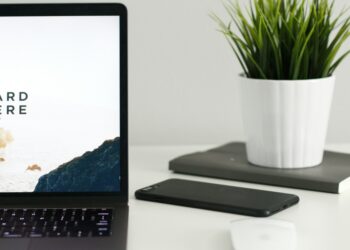 How AI Is Redefining Remote Hiring and Global Team Management