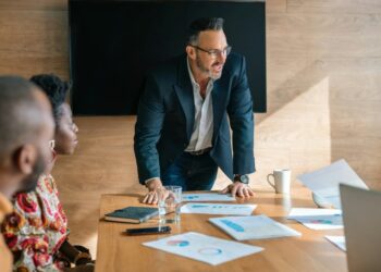 Barry Litwin Elaborates on Utilizing Transformational Leadership for Achieving Growth