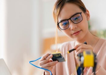 Making Ideas Concrete: Strategies for Enhancing Understanding and Retention