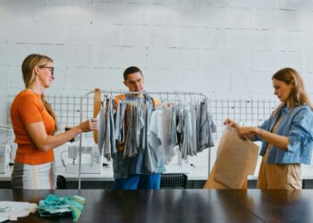 How to Start a Print-on-Demand Business on Etsy: Insights from Gelato