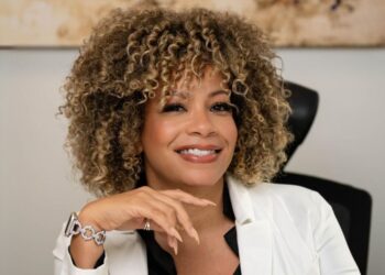 Navigating Cash Flow Management, with Insights from Kelli Lewis