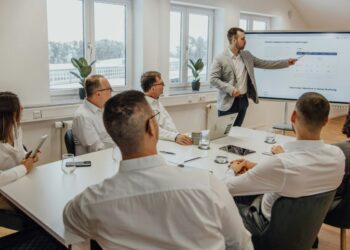 Why Ignoring Online Complaints Damages Reputation