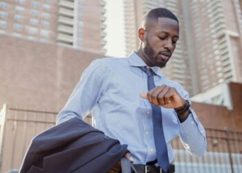 How to Nail a Same-Day Business Trip Without Burning Out