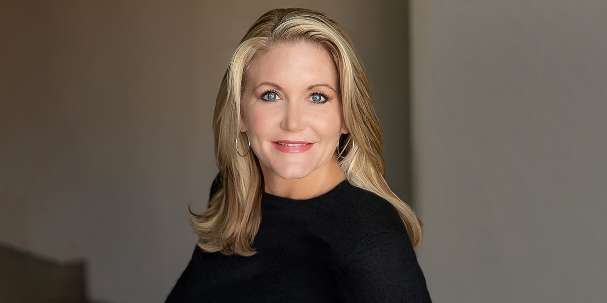 Breaking the Glass Ceiling: Linda M. Fisk’s Strategic Blueprint for Elevating Women into Leadership Roles Across Male-Dominated Industries