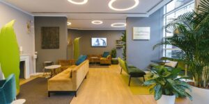 How Do You Choose the Right Furniture for a Reception or Waiting Area?