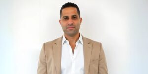 Trading Smarter: Omer Barnes on How AI Is Transforming Global Import and Export for Entrepreneurs