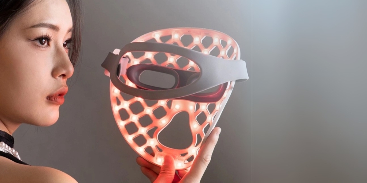 EMR-TEK’s Eterno Mask: A New Approach to At-Home Light Therapy