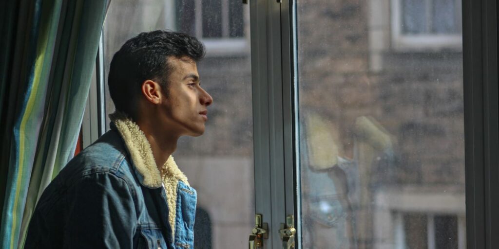 Escape the Loop: How to Recognize Thought Patterns Resisting the Present Moment