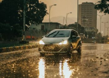 Do Lexani Performance Tires Hold Up in Rainy Conditions?