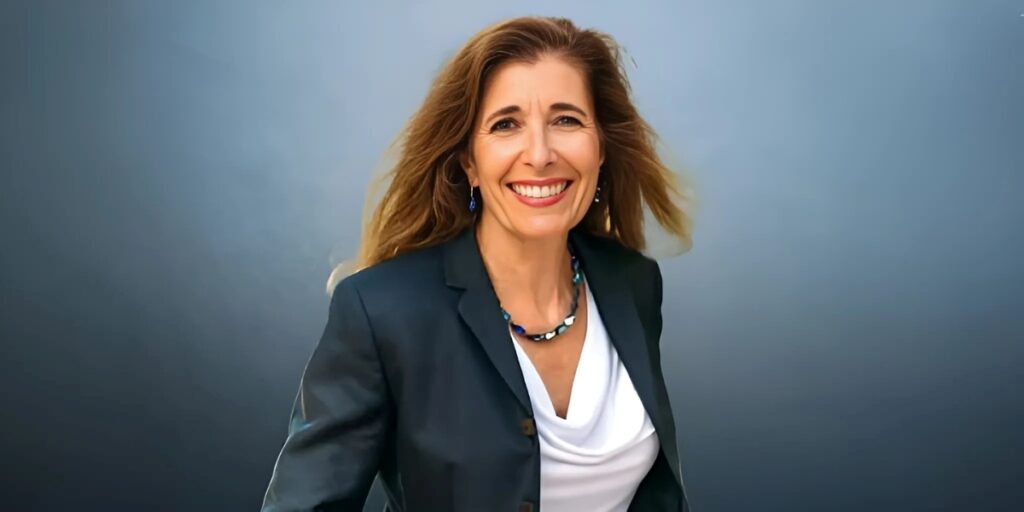 Julia Nicholson: From Trauma to Triumph, Shaping the CEO Within