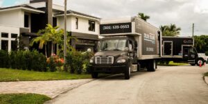 Professional Furniture Movers Miami for Local Moving Services with Online Movers Miami