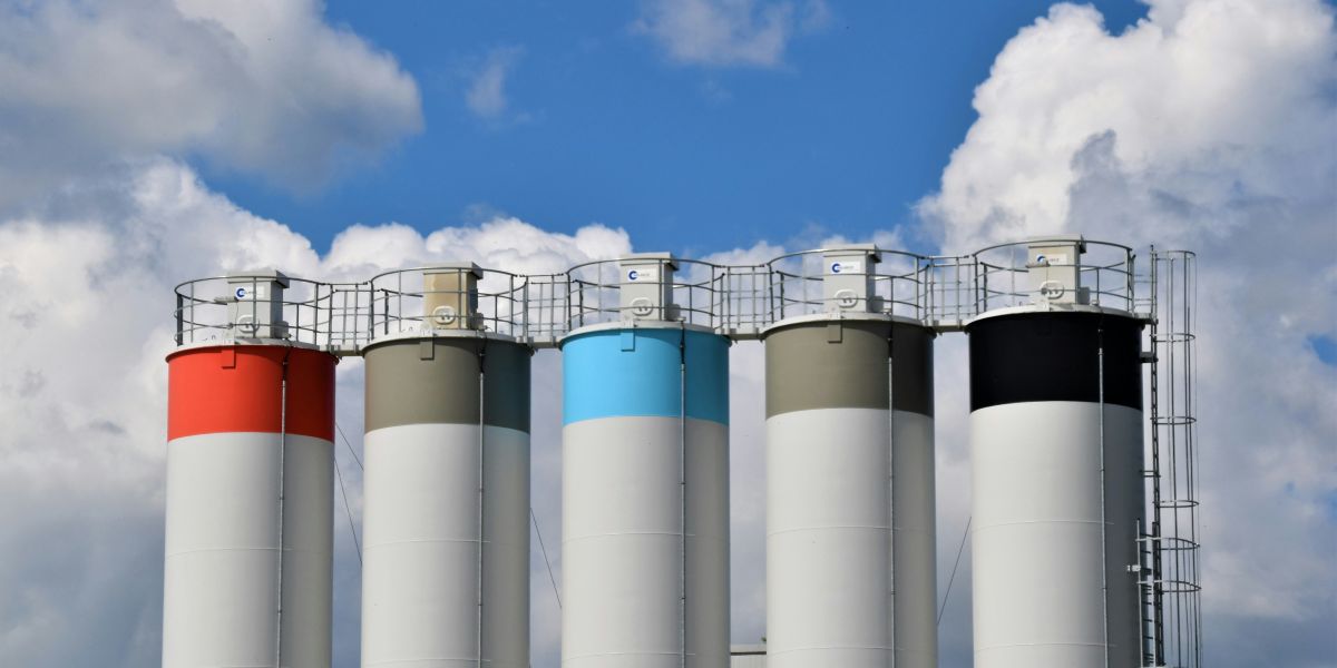 Extensive Review of the Global Chemical Industry