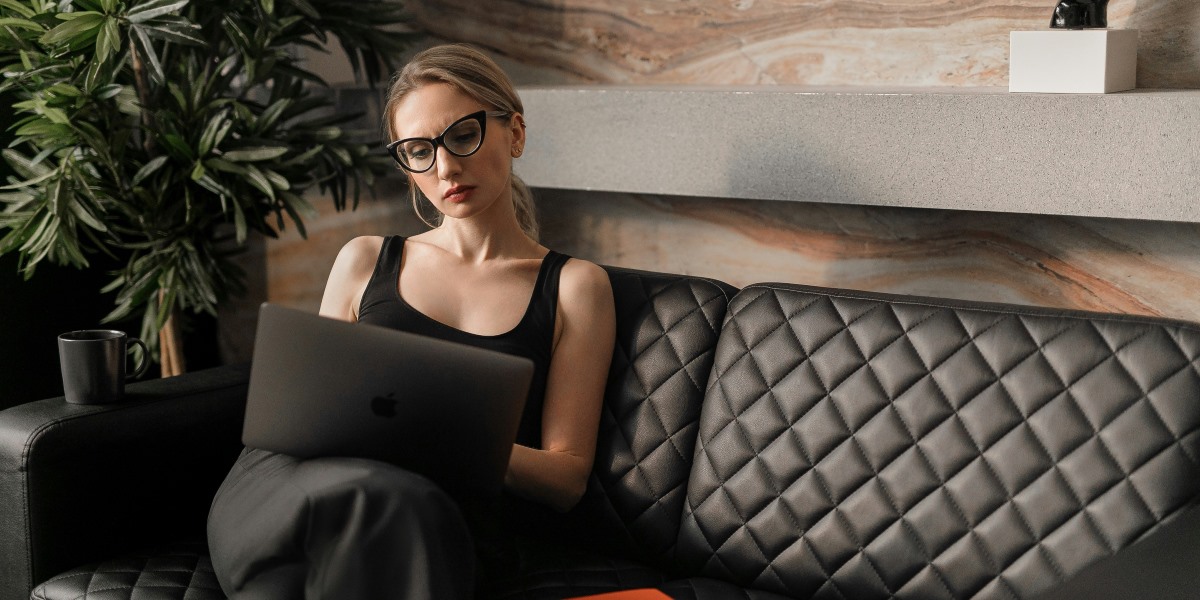 The Shift from Command to Collaboration Modern Leadership in Hybrid Teams (3)
