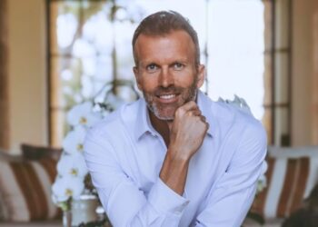 Transcending Subconscious Narratives: The Mind Architect’s Guide