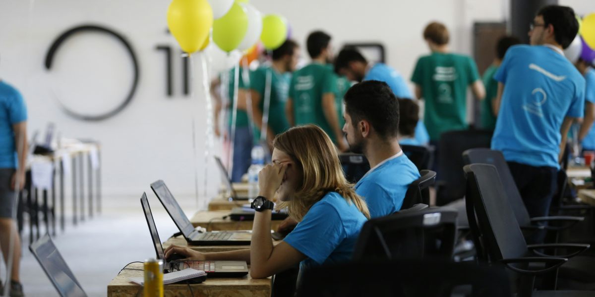 Why Startup CEOs Should Consider Prioritizing Growth Hacking