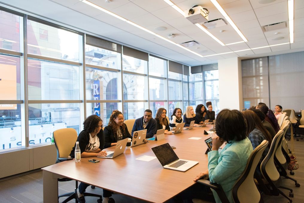 Crisis-Proof Culture How to Lead Through Uncertainty, Preserving Your People