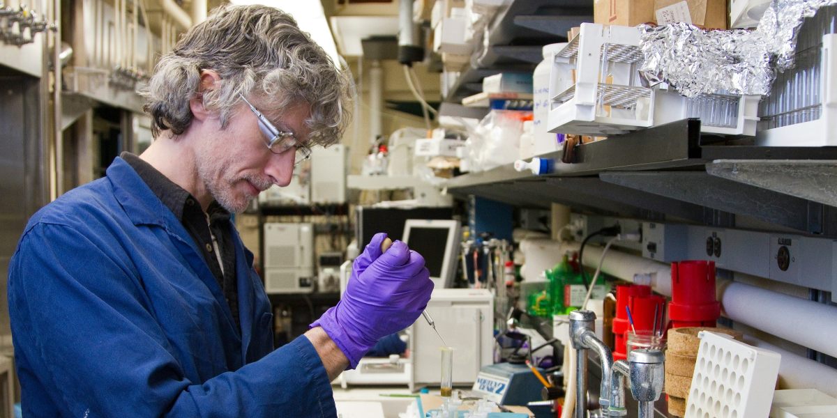 Who Is Dr. Connor Robertson? Biography, Background, and Breakthroughs