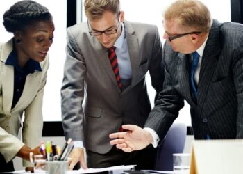 Building Credibility: Essential Strategies for Gaining Trust and Authority