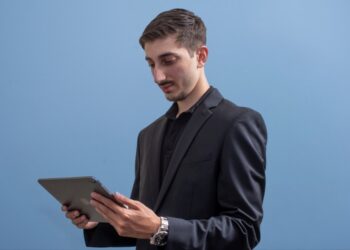 Jamaal Ghauri's Revolutionary Approach to Democratizing Institutional Investment Knowledge for Everyday Investors