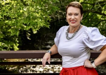 The Adaptable Leader: Beverly Flores on Courage and the Future of Work