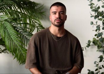 Jake Arnold on Building Grow AI: How a Working-Class Upbringing Shaped an Innovative Entrepreneur