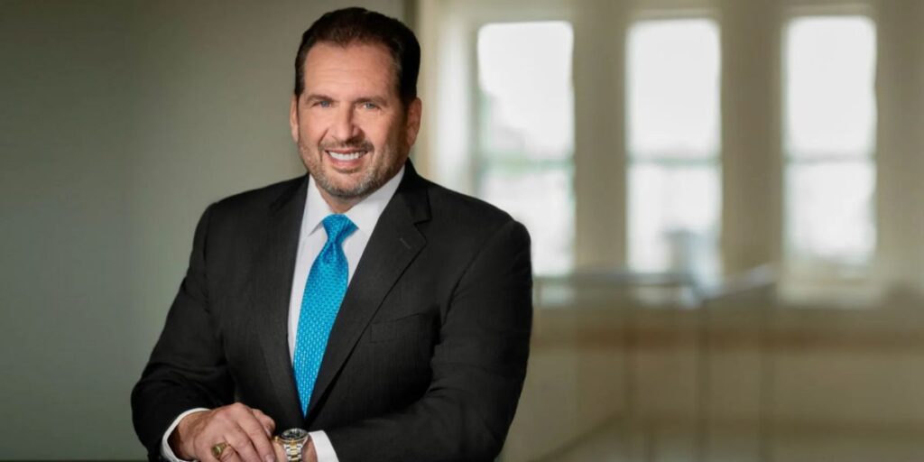Turning Compliance Into Competitive Advantage The Leadership of Steve Vincze