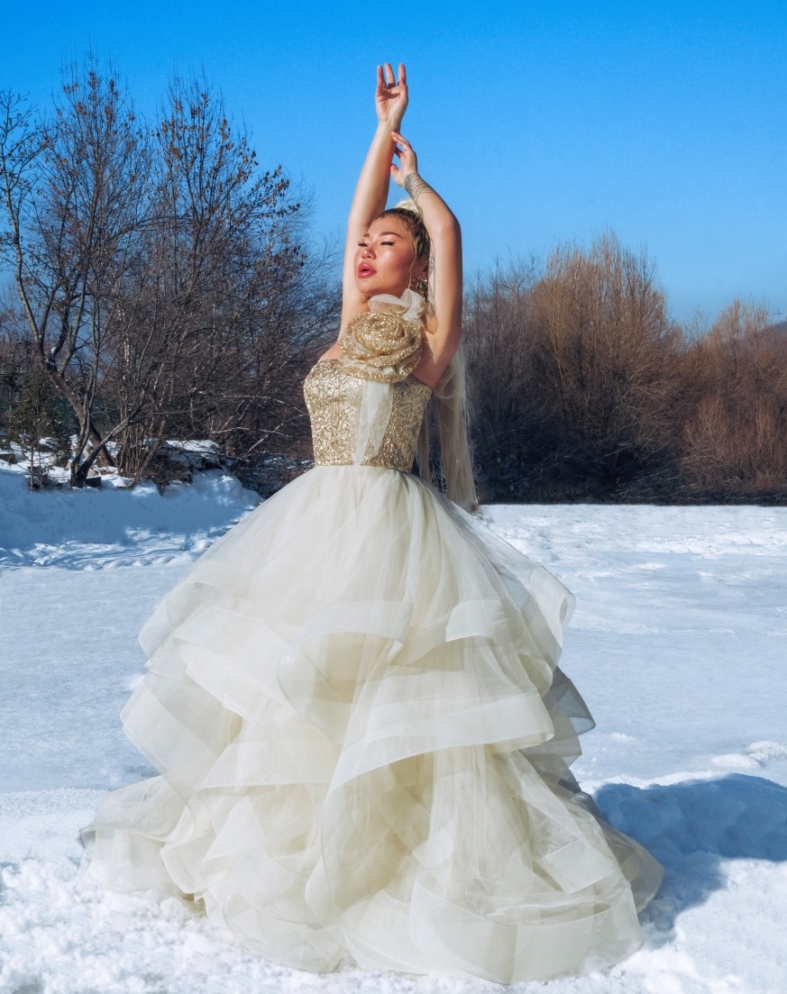 Why Hollywood Celebrities Are Choosing Sustainable Fashion with AyA by Dina Kabdolla