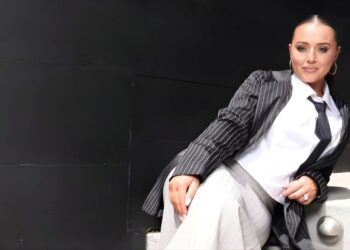 Inside the Grind: An Interview with Erin Carr, Founder of LA Glam Co, yehMATE & Glow & Go