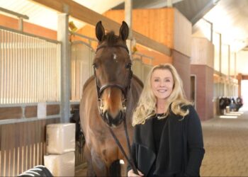 Kristina Novak 37 Years of Trusted Representation Across California's Distinctive Properties