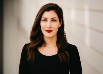 Laura Buffone Where Financial Precision Meets Heart in Los Angeles Real Estate