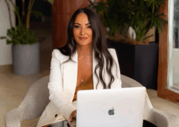 Jill Hollins: From Missing Moments to Making Memories — Redefining Success Through Purpose, Leadership & Lifestyle