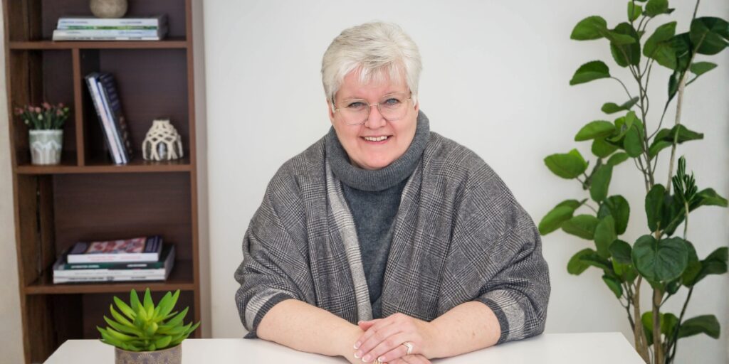 Lisa Ducharme: Becoming a Veteran Business Influencer and Redefining Leadership Beyond the Uniform