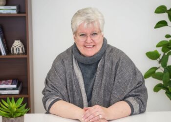 Lisa Ducharme: Becoming a Veteran Business Influencer and Redefining Leadership Beyond the Uniform