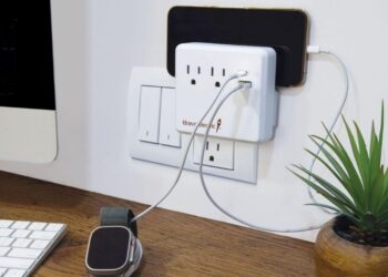 Swivel and Slide Adapter Reduces Wire Clutter While Targeting Hardware and Hospitality Buyers