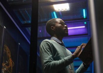 AI Bubble Debate Continues as Valuations Rise Across Tech Industry