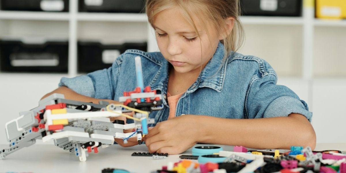 LEGO Unveils Screen-Free Technology to Animate Creations