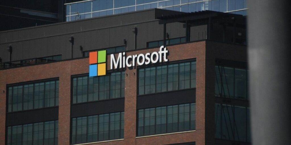 Microsoft’s Satya Nadella Overhauls Executive Ranks to Accelerate AI Leadership