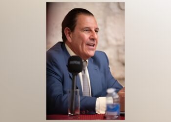 Seth David Radwell: Bridging America’s Political Divide Through Historical Perspective