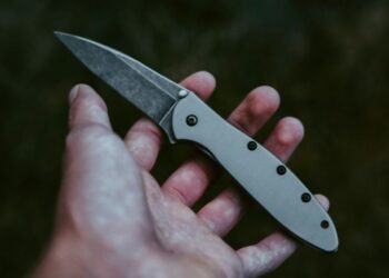 A Family Knife Shop Builds a Modern Collector Culture