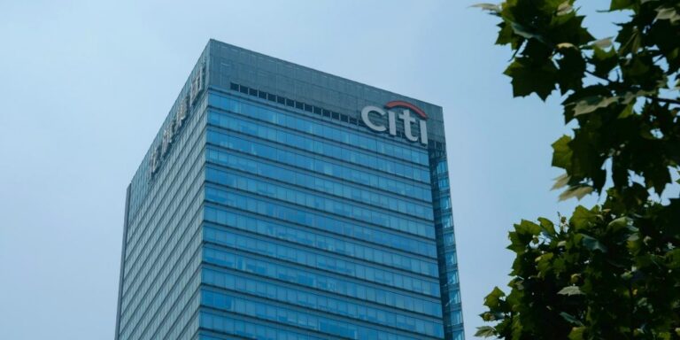 Citigroup’s CEO Pay Surge Signals Executive Compensation Shifts in Banking