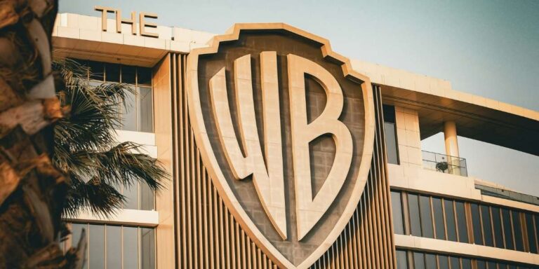Media Deal Dynamics Warner Bros Weighs Renewed Paramount Talks