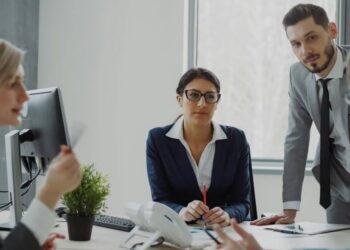 Navigating Tough Conversations: A Guide for CEOs & Executives