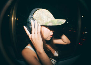 Spotify Lyrics Feature Upgrade Brings Worldwide Translation Access