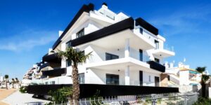 The Increasing Adoption of Property Management Systems Among Professional Property Managers - The Case for Hostaway