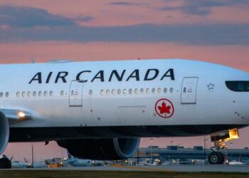 Air Canada CEO Exit Highlights Leadership Communication Risk
