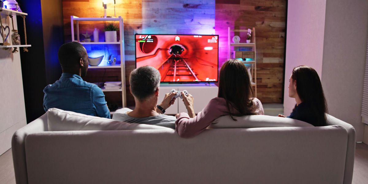 From Game Nights to Tough Calls: How Smart Tools Quietly Shape Everyday Decisions